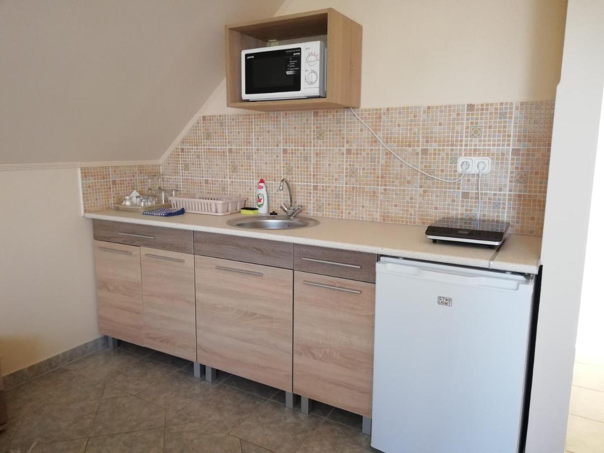 Imola Es Andrea Apartmanhaz Hajduszoboszlo Exterior photo