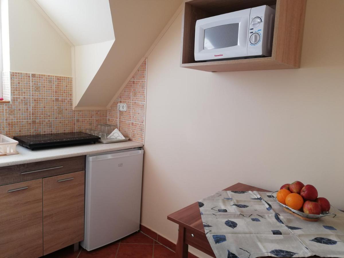 Imola Es Andrea Apartmanhaz Hajduszoboszlo Exterior photo