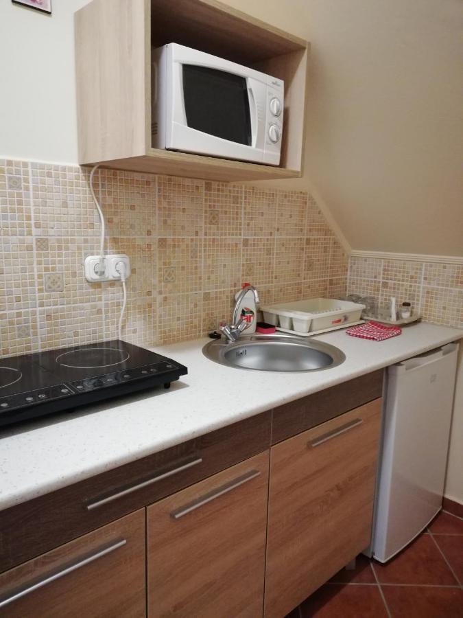 Imola Es Andrea Apartmanhaz Hajduszoboszlo Exterior photo