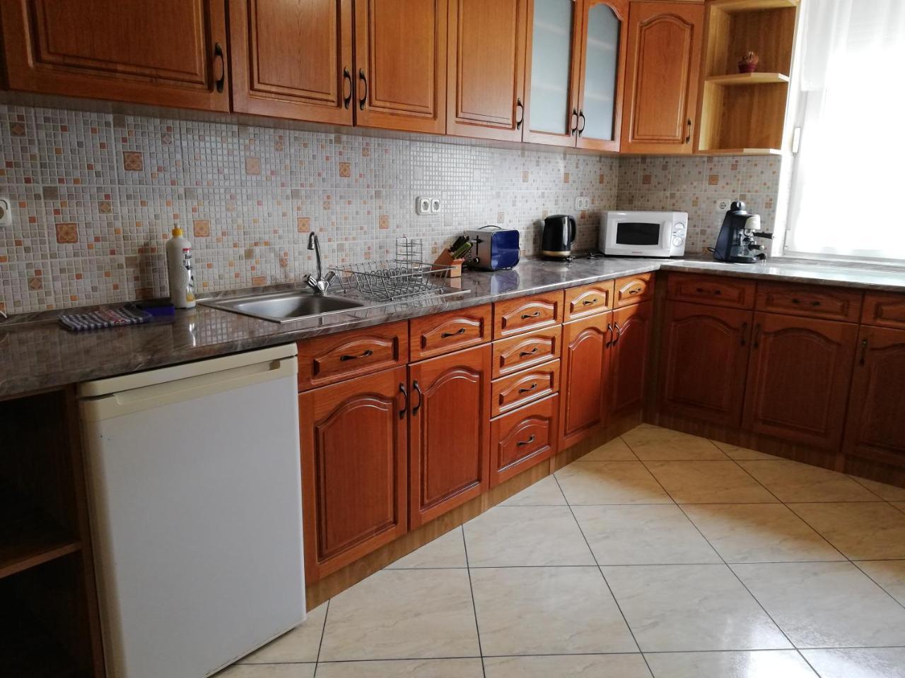 Imola Es Andrea Apartmanhaz Hajduszoboszlo Exterior photo
