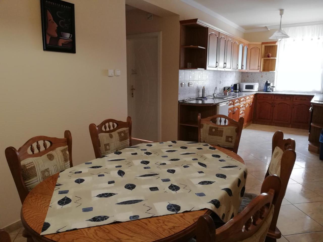 Imola Es Andrea Apartmanhaz Hajduszoboszlo Exterior photo